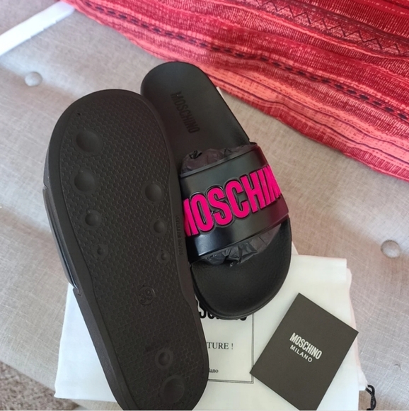 Moschino Slides - Picture 2 of 2